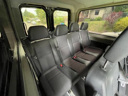 Used 2016 Mercedes-Benz Sprinter 2500 image 15