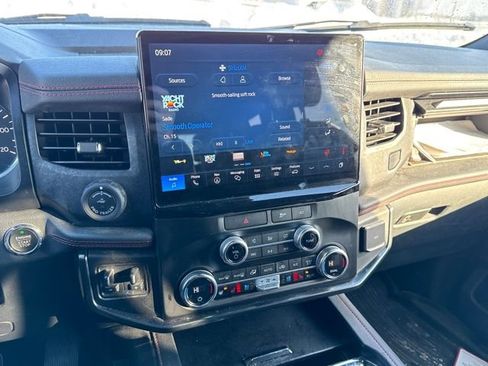 Used 2023 Ford Expedition Max Limited image 22