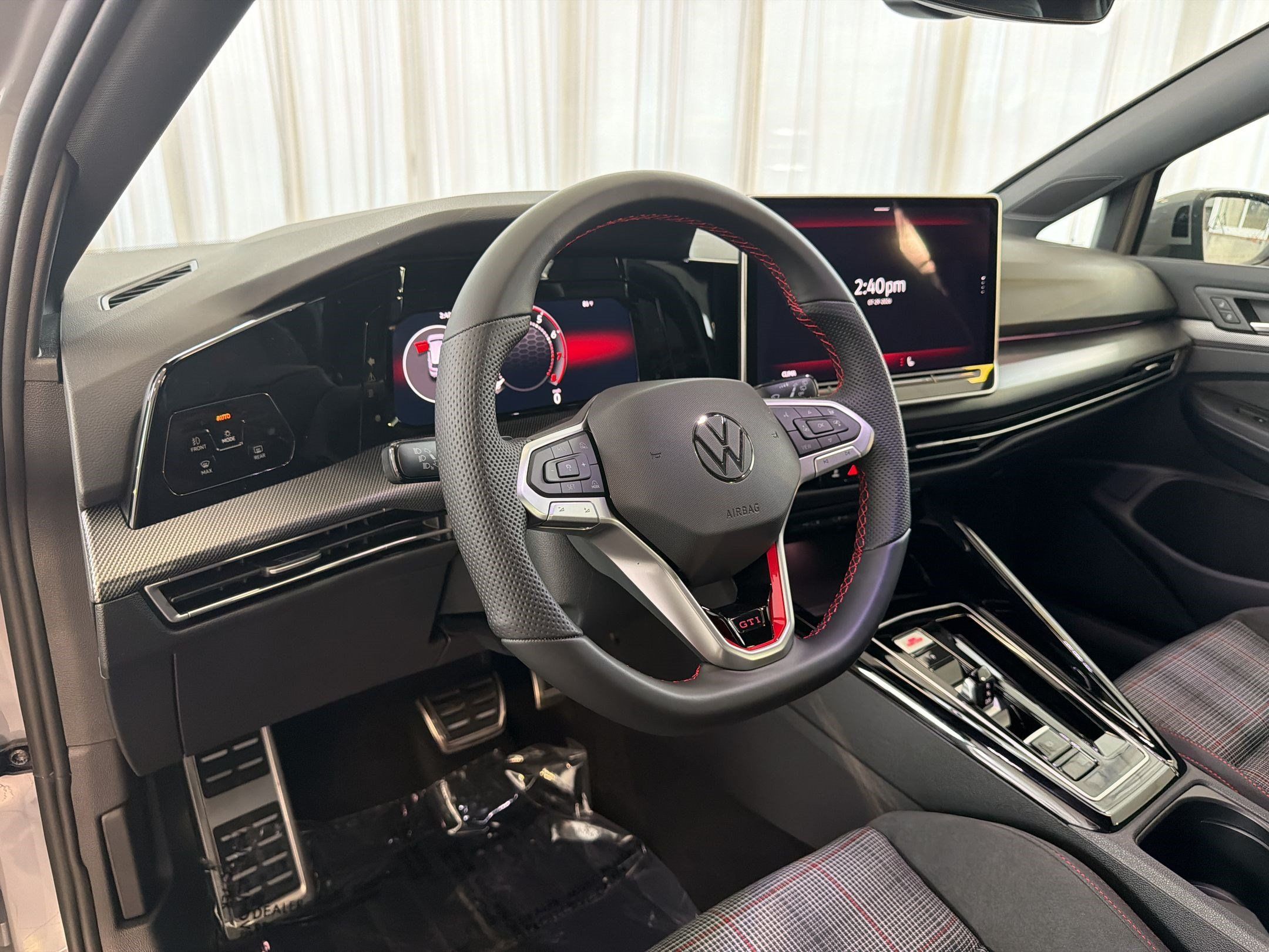 New 2026 Volkswagen Golf SE FWD image 4
