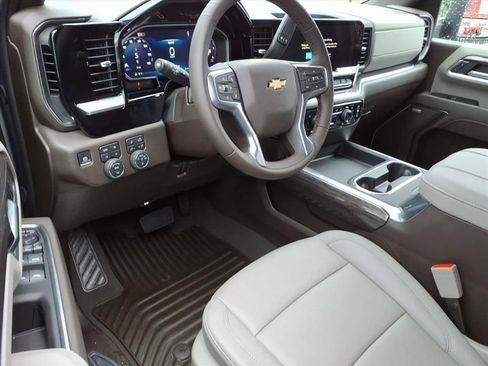 New 2026 Chevrolet Silverado 2500 LTZ w/ LTZ Convenience Package image 8