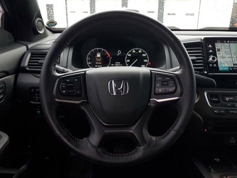 Used 2025 Honda Ridgeline TrailSport image 32