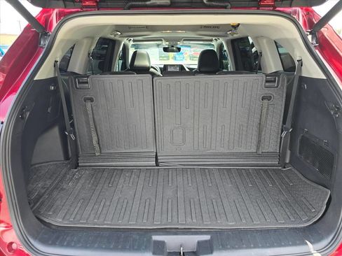 Used 2021 Toyota Highlander XLE FWD image 26