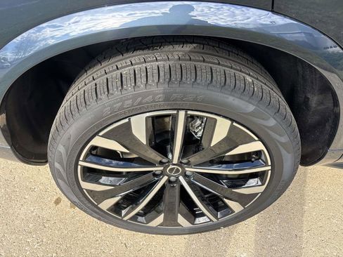New 2026 Volvo XC90 B5 Plus image 10