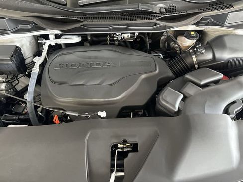 New 2026 Honda Odyssey Touring image 12