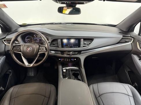 Used 2023 Buick Enclave Essence AWD/4WD image 31