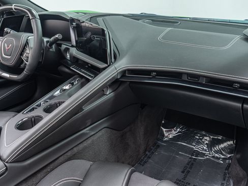 Used 2026 Chevrolet Corvette Z06 RWD image 14