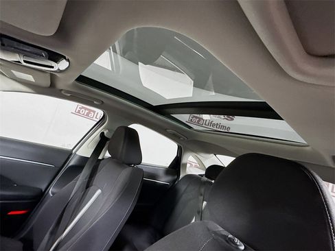 Certified 2022 Hyundai Sonata SEL w/ Convenience Package image 11