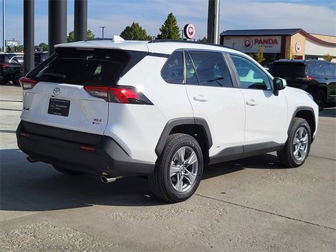 Used 2025 Toyota RAV4 XLE image 42