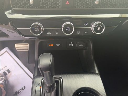 Used 2024 Honda Civic Sport image 13