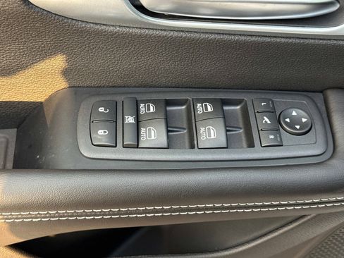New 2026 Chrysler Pacifica Limited AWD/4WD image 20
