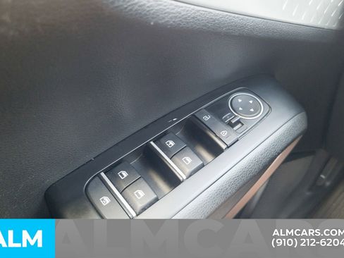 Used 2024 Kia Soul LX w/ Option Group 015 FWD image 29