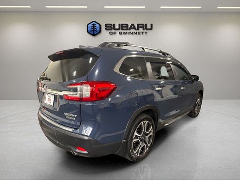 Used 2025 Subaru Ascent Touring w/ Popular Package #1 AWD/4WD image 5