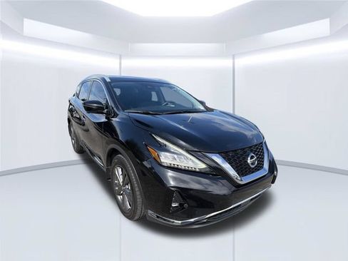 Used 2021 Nissan Murano Platinum w/ Cargo Package FWD image 3