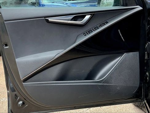 Used 2023 Kia Niro EX image 21