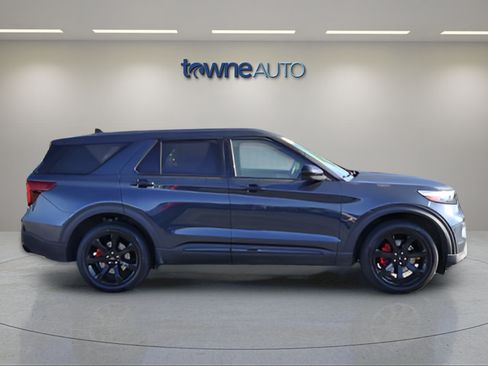 Used 2022 Ford Explorer ST w/ ST High-Performance Pack AWD/4WD image 7
