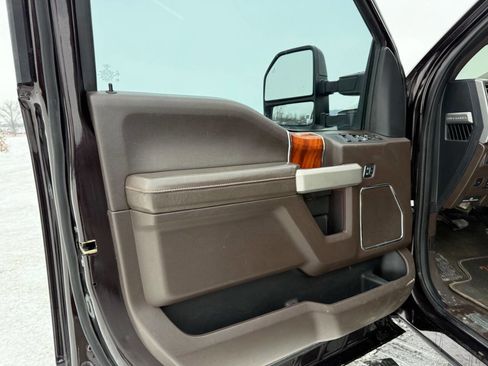 Used 2018 Ford F250 King Ranch w/ King Ranch Ultimate Package image 11