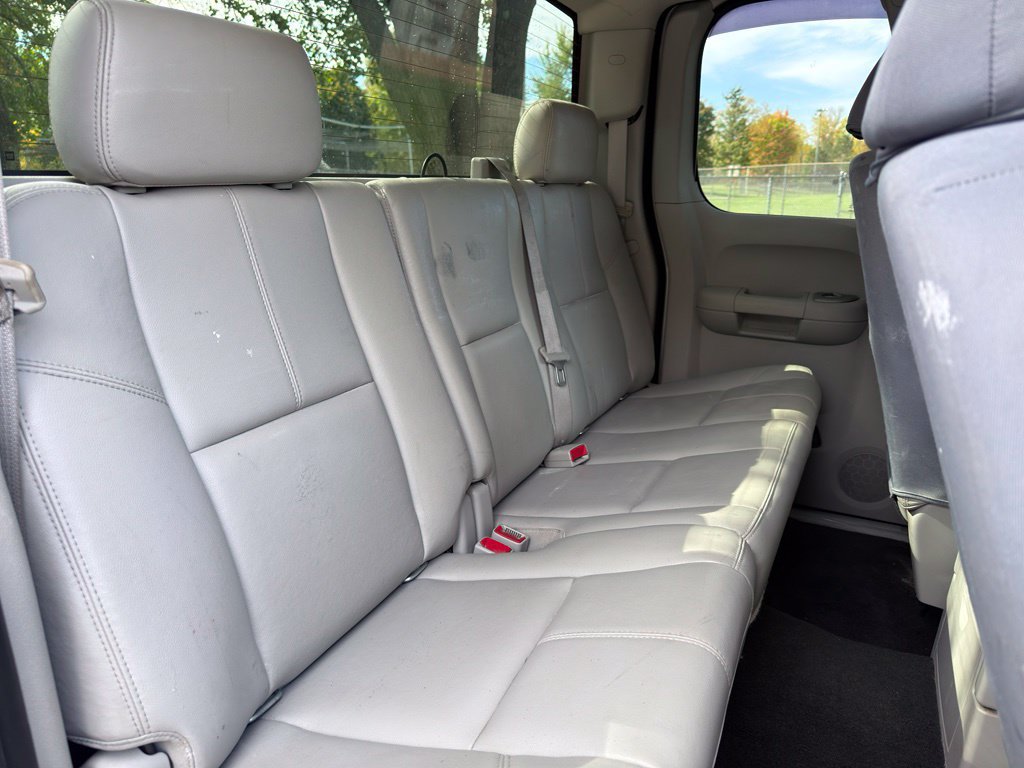 Used 2008 Chevrolet Silverado 1500 LT w/ Power Pack Plus AWD/4WD image 28