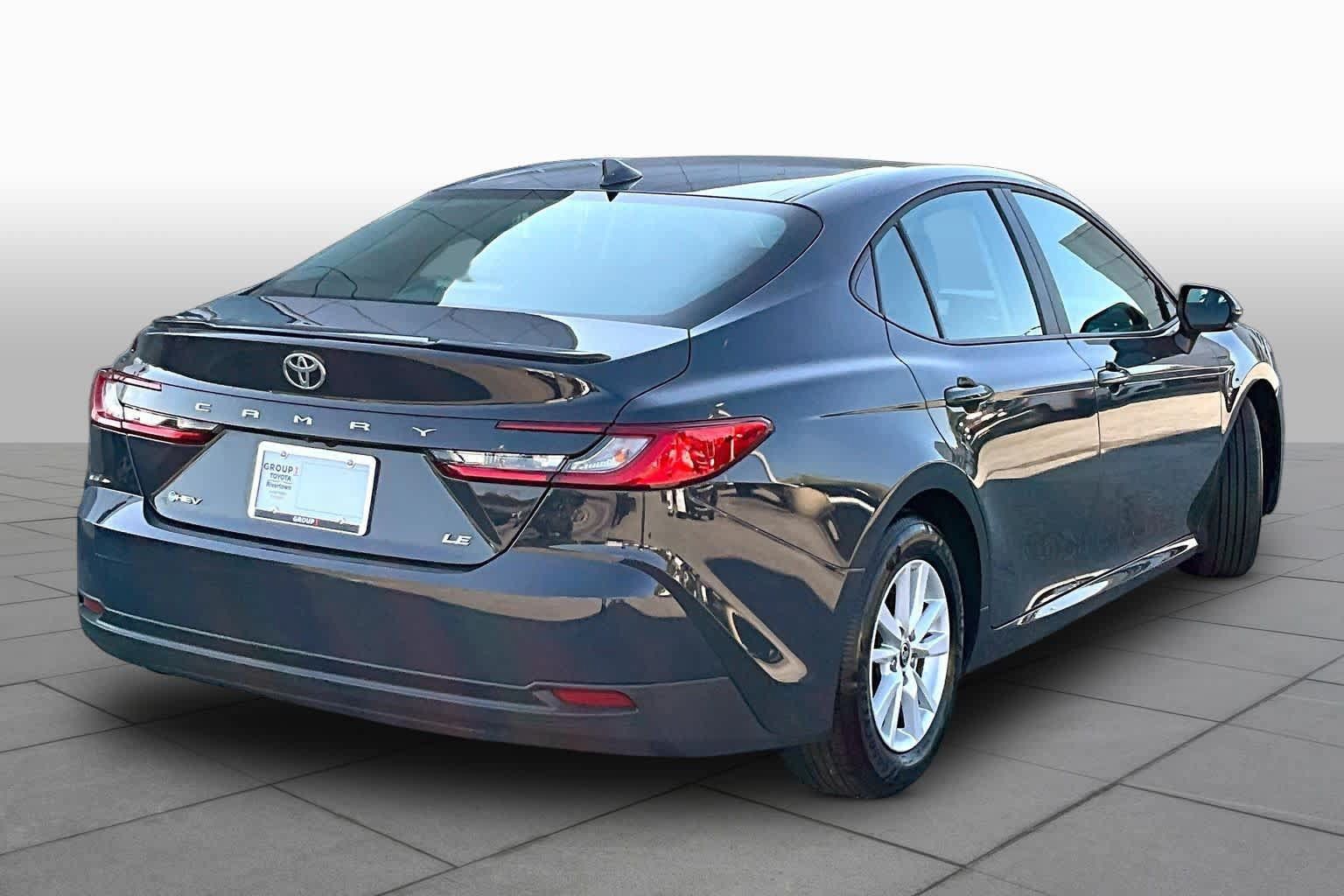 Used 2026 Toyota Camry LE w/ Convenience Package FWD image 12