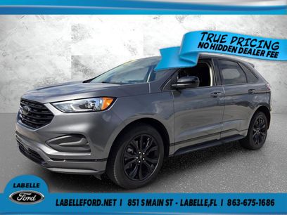 Used 2022 Ford Edge SE w/ Black Appearance Package