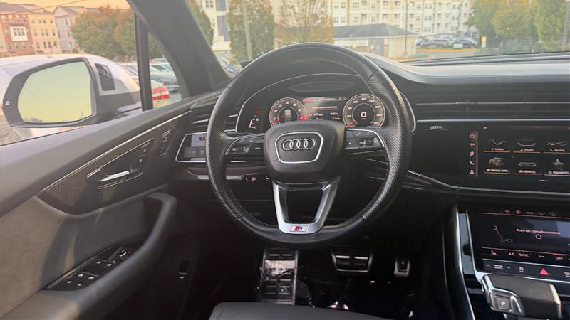 Used 2021 Audi SQ7 Premium Plus w/ Driver Assistance Package AWD/4WD image 27