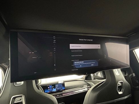 Used 2023 BMW 760i xDrive image 37