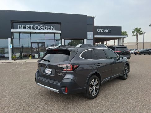 Used 2020 Subaru Outback Touring XT AWD/4WD image 4
