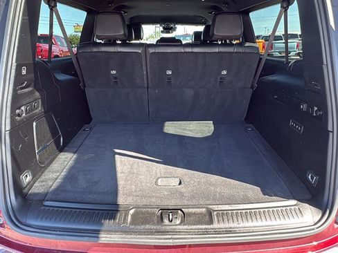 Used 2024 Jeep Wagoneer L Series II w/ Flexible Seating Group AWD/4WD image 18