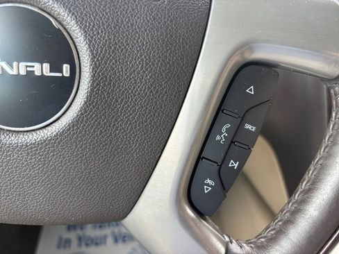 Used 2012 GMC Yukon XL Denali AWD/4WD image 19