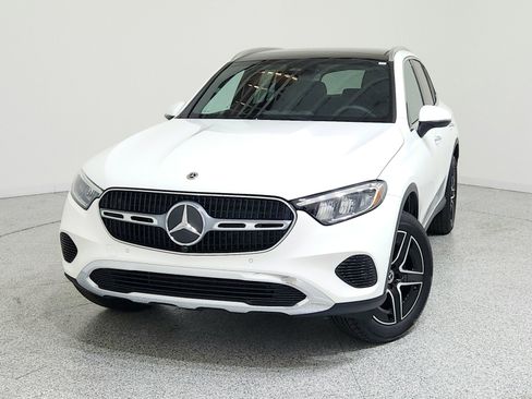 New 2026 Mercedes-Benz GLC 300 image 2