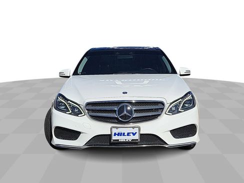 Used 2014 Mercedes-Benz E 250 BlueTEC Sedan image 3