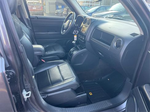 Used 2015 Jeep Patriot High Altitude AWD/4WD image 25