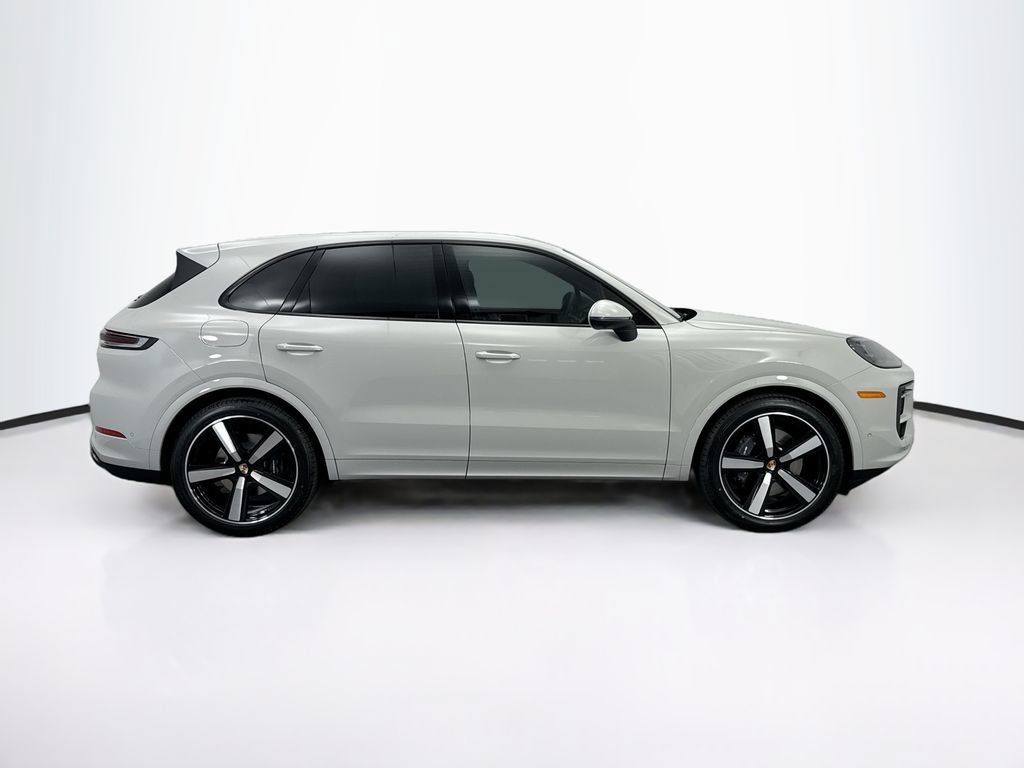 Used 2026 Porsche Cayenne AWD/4WD image 8