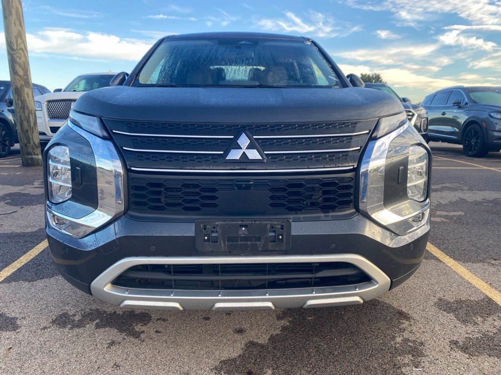 Used 2024 Mitsubishi Outlander SE AWD/4WD image 19