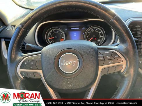 Used 2014 Jeep Cherokee Limited image 15