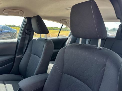 Used 2025 Toyota Corolla LE FWD image 14