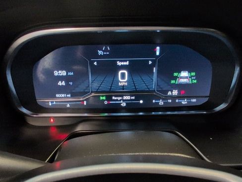 Used 2024 GMC Yukon XL SLE image 19