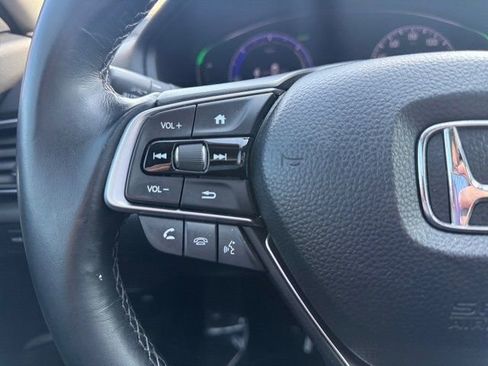 Used 2021 Honda Accord Touring image 16