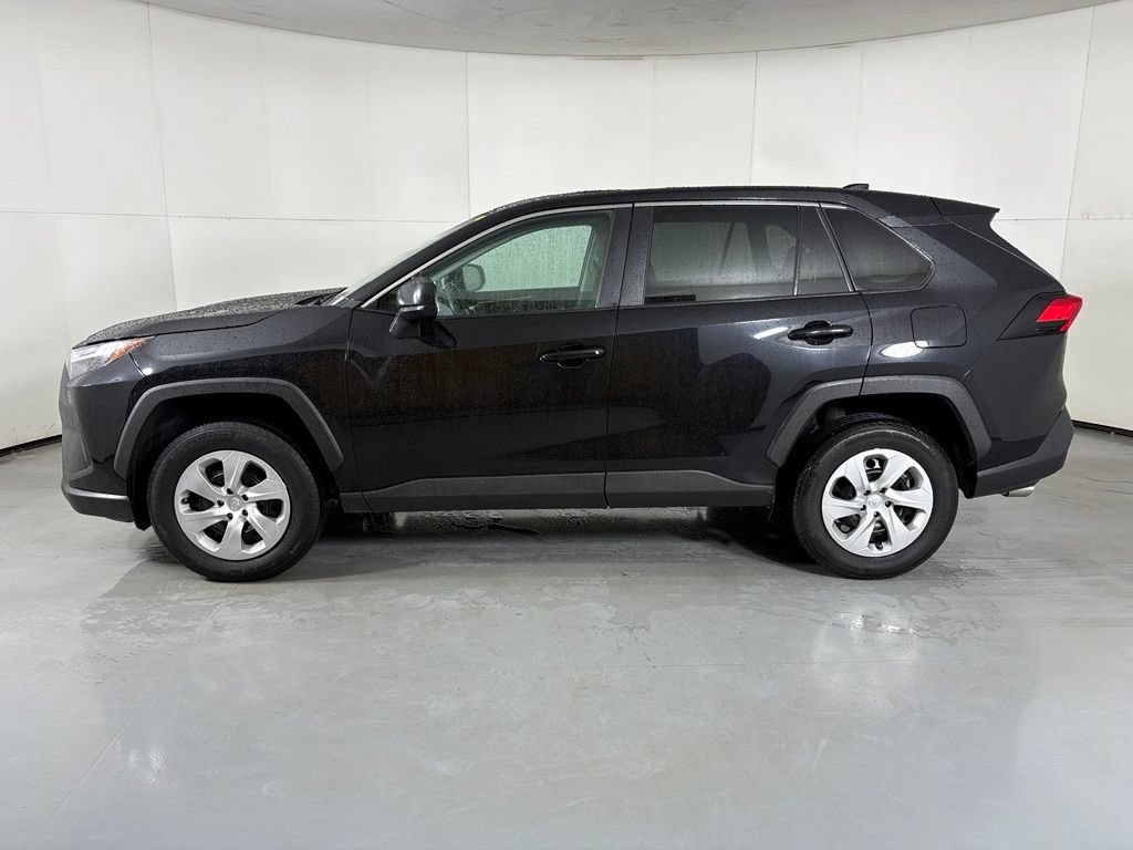 Used 2025 Toyota RAV4 LE FWD image 5