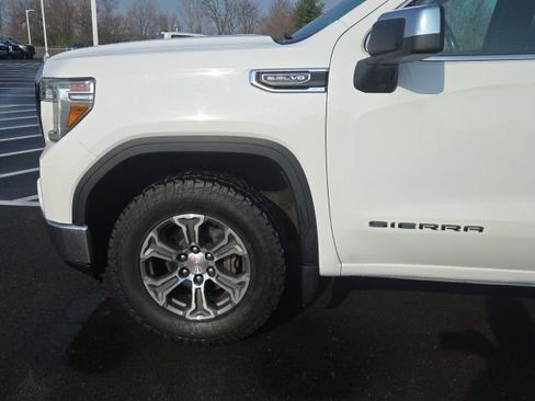 Used 2021 GMC Sierra 1500 SLE w/ X31 Off-Road Package AWD/4WD image 12