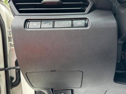 Used 2019 Nissan Altima 2.5 SV FWD image 18