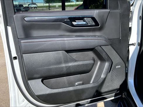 Used 2025 Chevrolet Tahoe RST w/ RST Capability Package AWD/4WD image 21
