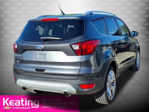 Used 2019 Ford Escape Titanium FWD image 4