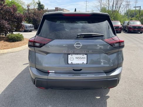 New 2026 Nissan Rogue SV w/ Cold Weather Package AWD/4WD image 4