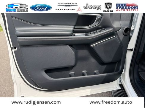 New 2026 Ford Expedition Max Platinum w/ Stealth Appearance Package AWD/4WD image 10