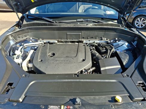 Used 2025 Volvo XC90 B6 Plus AWD/4WD image 30