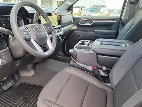 New 2026 GMC Sierra 1500 Elevation image 13