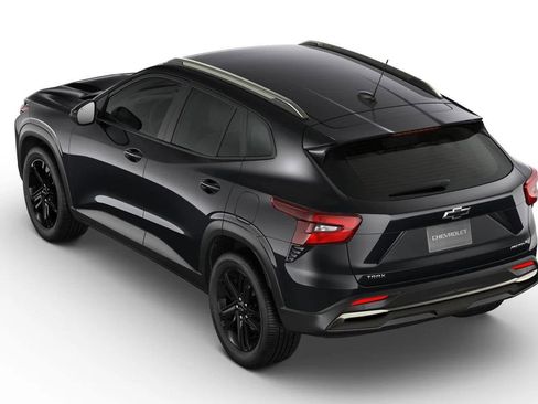 New 2026 Chevrolet Trax ACTIV w/ Driver Confidence Package FWD image 16