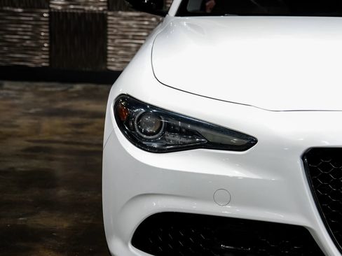 Used 2019 Alfa Romeo Giulia w/ Quick Order Package 22K Sport RWD image 52