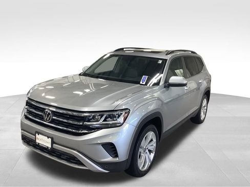 Used 2021 Volkswagen Atlas SE w/ Panoramic Sunroof Package image 3