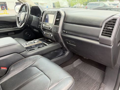Used 2021 Ford Expedition Max Platinum AWD/4WD image 36